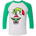 Grinch Hand Holding Yoda baby Christmas T-Shirt