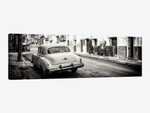Classic Car in Havana in B&W