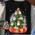 Cute Funny Penguin With Twinkle Christmas Tree And Red Presents On Christmas Eve Tshirt Gift For Penguin Lovers