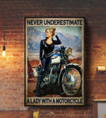 Never Underestimate A Lady With A Motorcycles Lady Vintage T-shirt Best Gift For Motorcycles Lovers