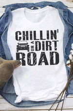 Chillin on a dirt road T Shirt Hoodie Sweater