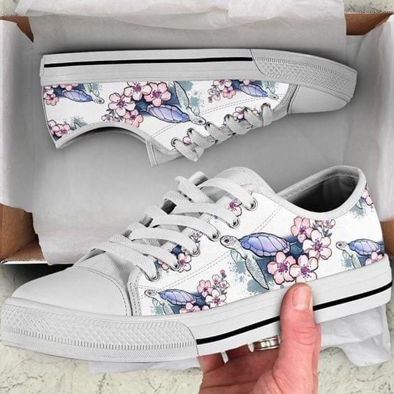 Turtle Flowers Low Top Shoes