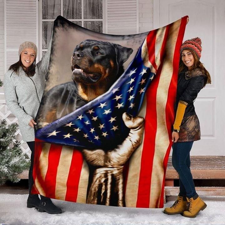 Rottweiler And American Flag Fleece Blanket