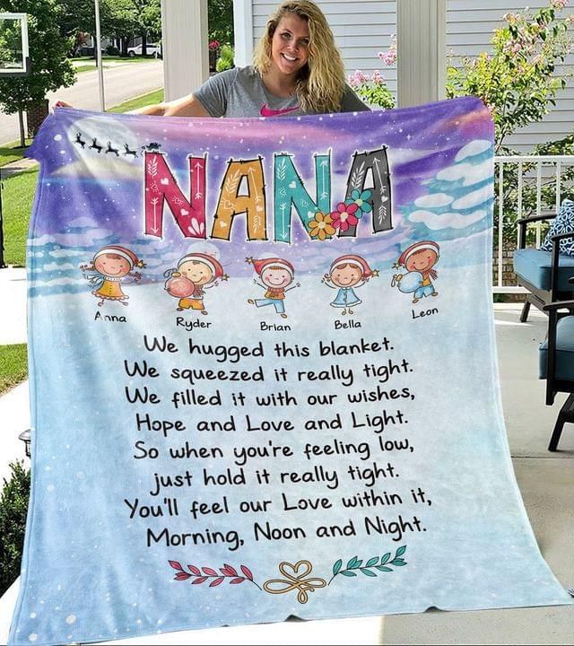 Nana We Hugged This Fleece Blanket We Squeezed It Really Tight Winter Fleece Blanket