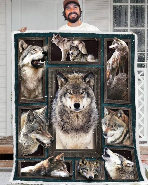 Wolf Printed In Fleece Blanket