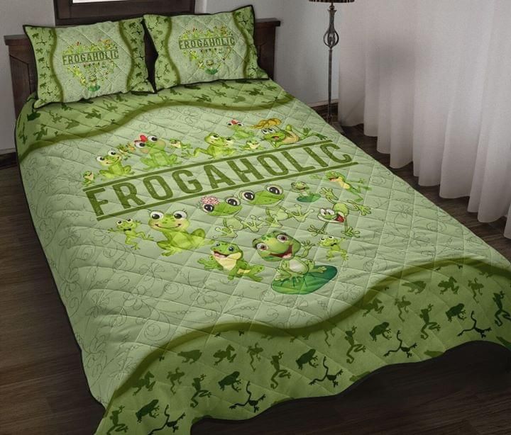 Frogaholic Heart Frogs Pattern Green Quilt Set PANQBS0044