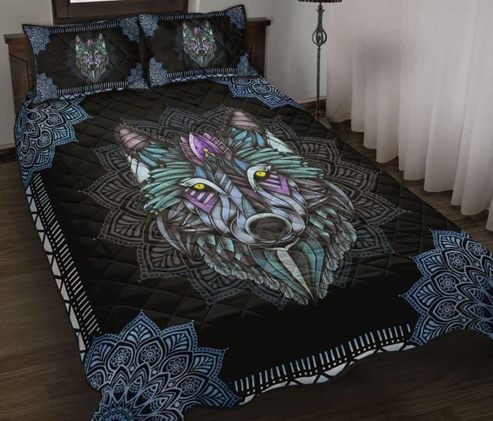 Colorful Wolf Printed On Mandala Black Quilt Set