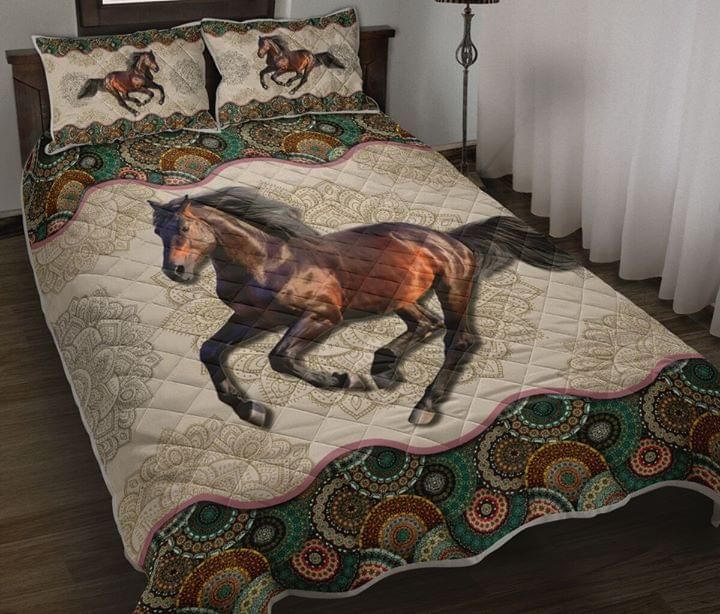 Horse Mandala Quilt Set