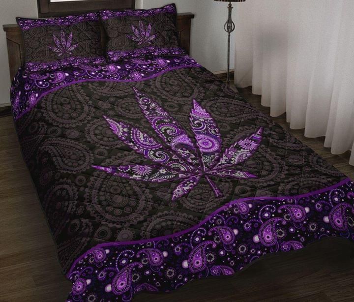 Weed Leaf Mandala Purple Quilt Set
