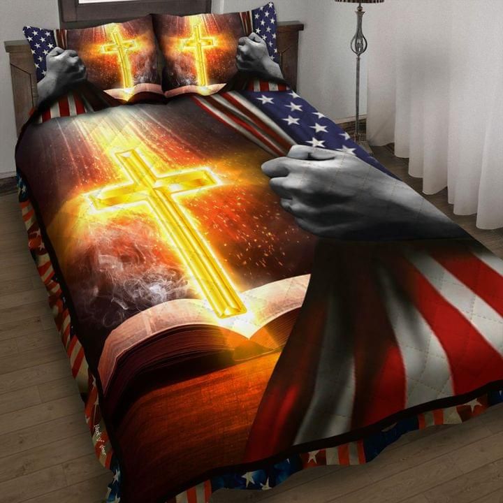 Bright Cross Bible America Flag Quilt Set