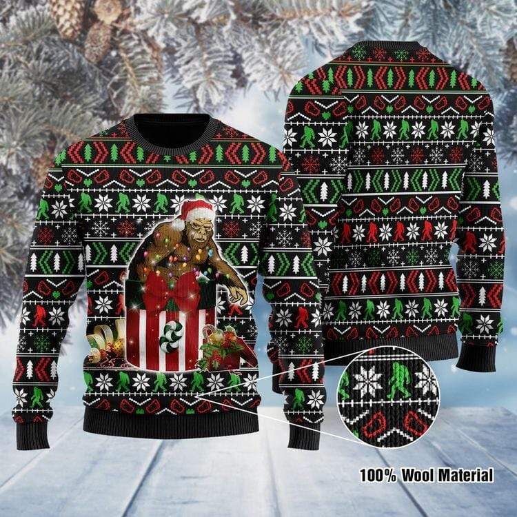 Santa Squatch Bigfoot With Gift Box Christmas Sweater