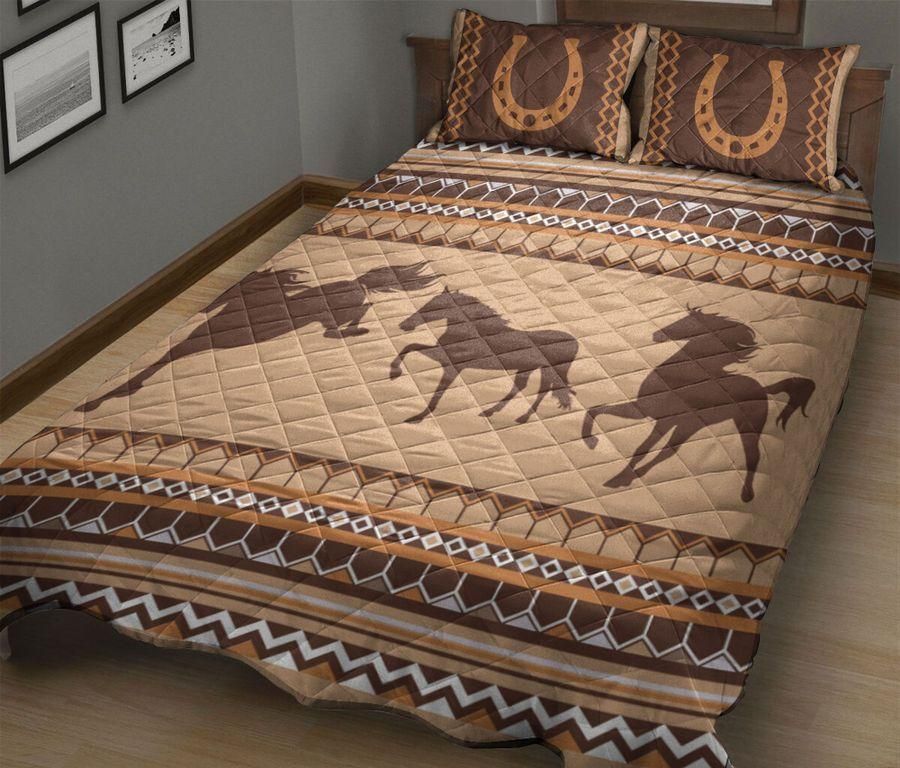 Native Horse Lover Quilt Set Quilt Set