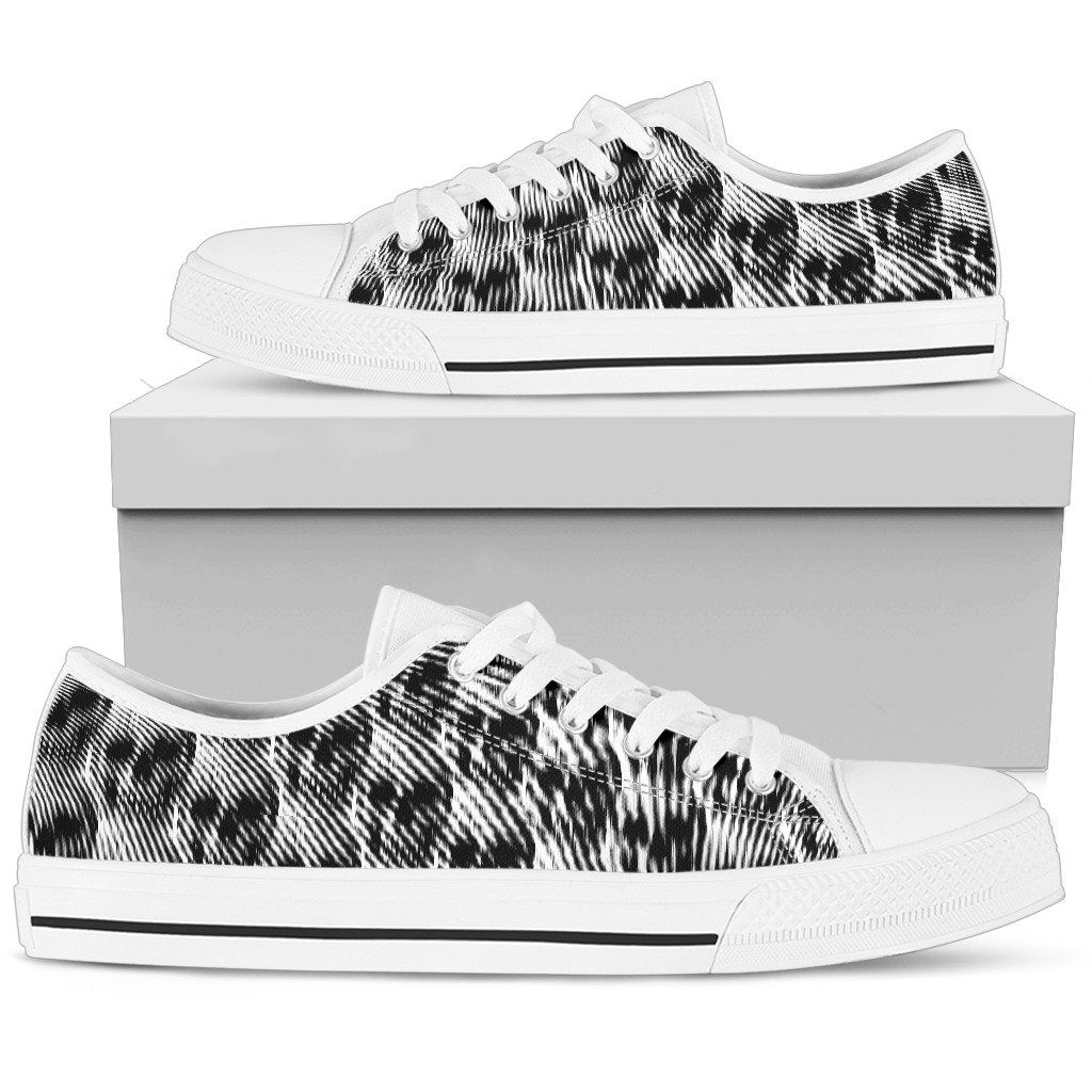 Illusion Skull Pattern Low Top Shoes PL18032035
