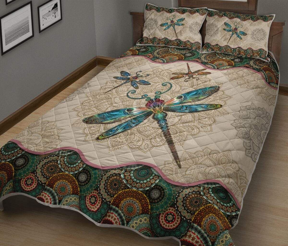 Three Dragonflies Mandala Quilt Set