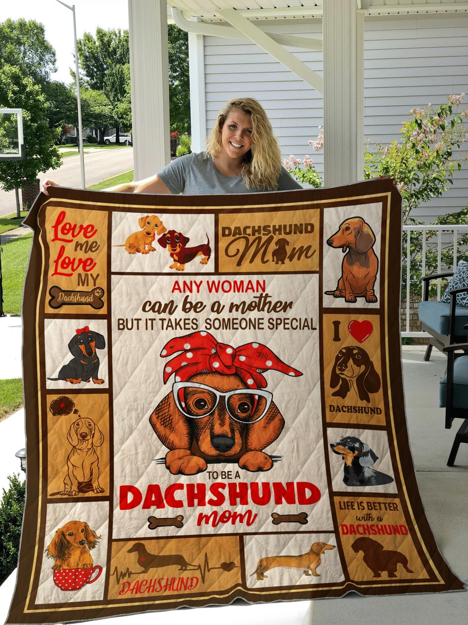 Someone Special To Be Dachshund Mom Gift For Dog Lovers Quilt