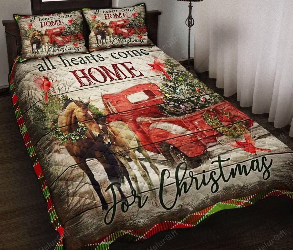 All Heart Comes Home For Christmas Horse Quilt Set