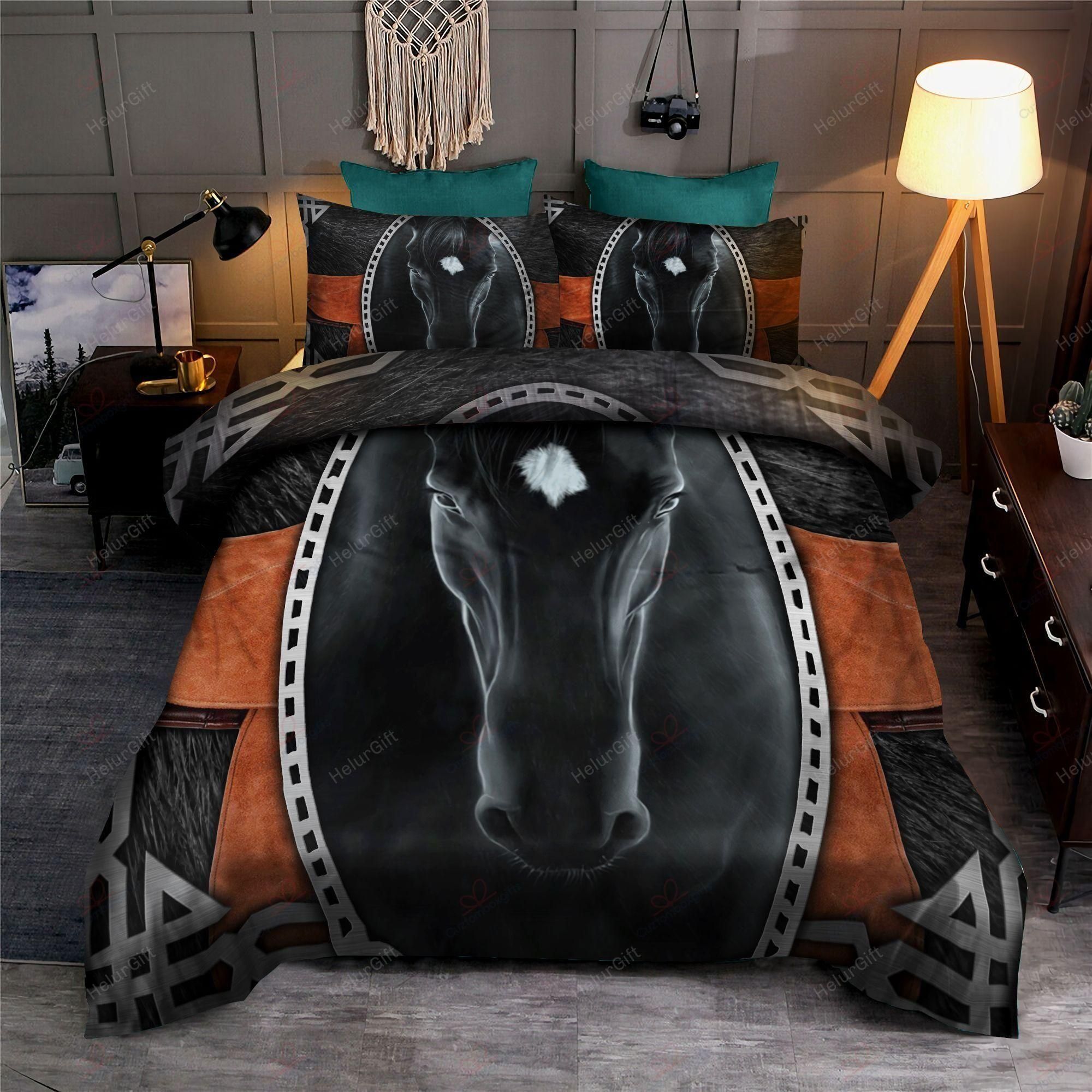 Beautiful Black Horse Bedding Set
