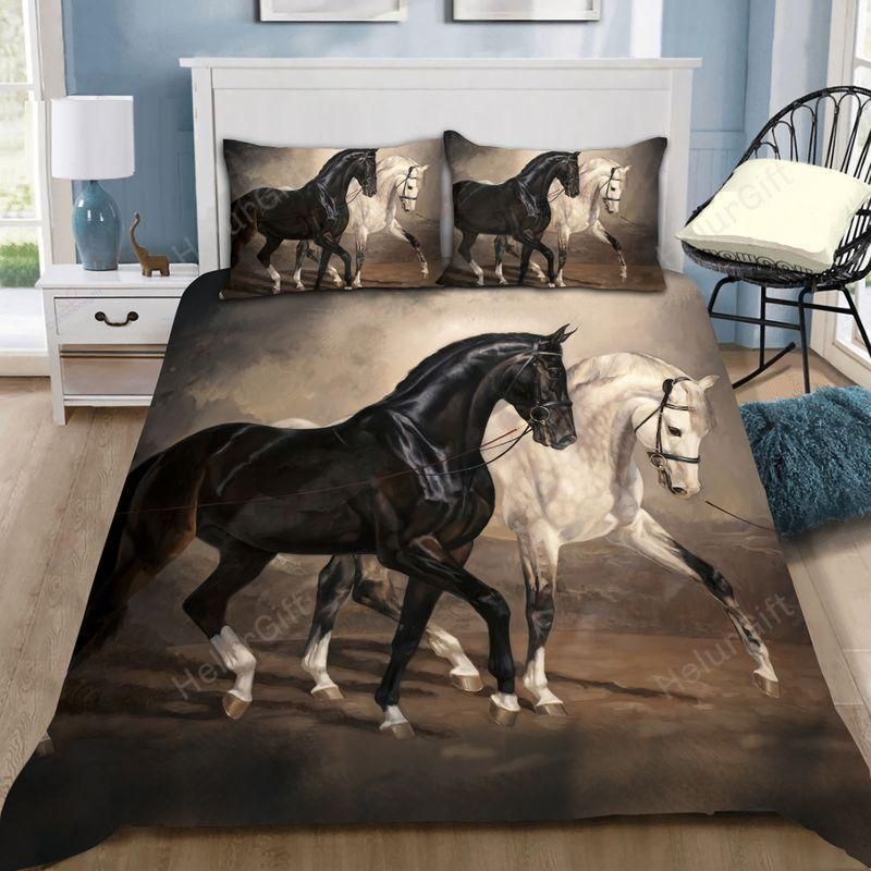 Black And White Horses Bedding Set