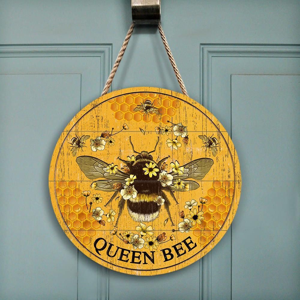 Bee Queen Customized Wood Circle Sign