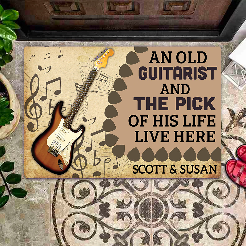 Personalized Gift For Couple Guitar Doormat An Old Guitarist And The Pick Of His Life Live Here PAN