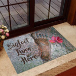 Bigfoot Lives Here Doormat DHC04065141 - 1
