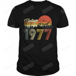 Vintage 1977 Retro 45th Birthday Party T-Shirt