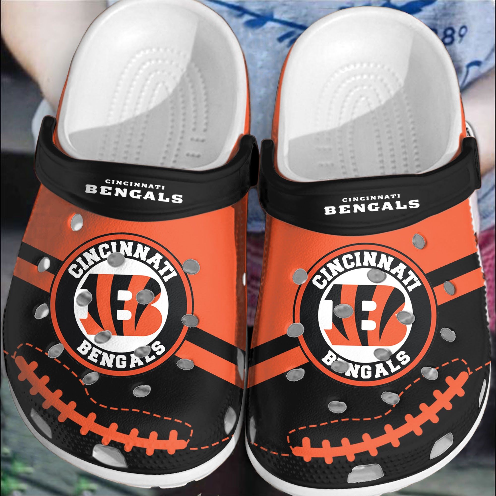 If you'd like to purchase a pair of Crocband Clogs, be sure to check out the official website. 52