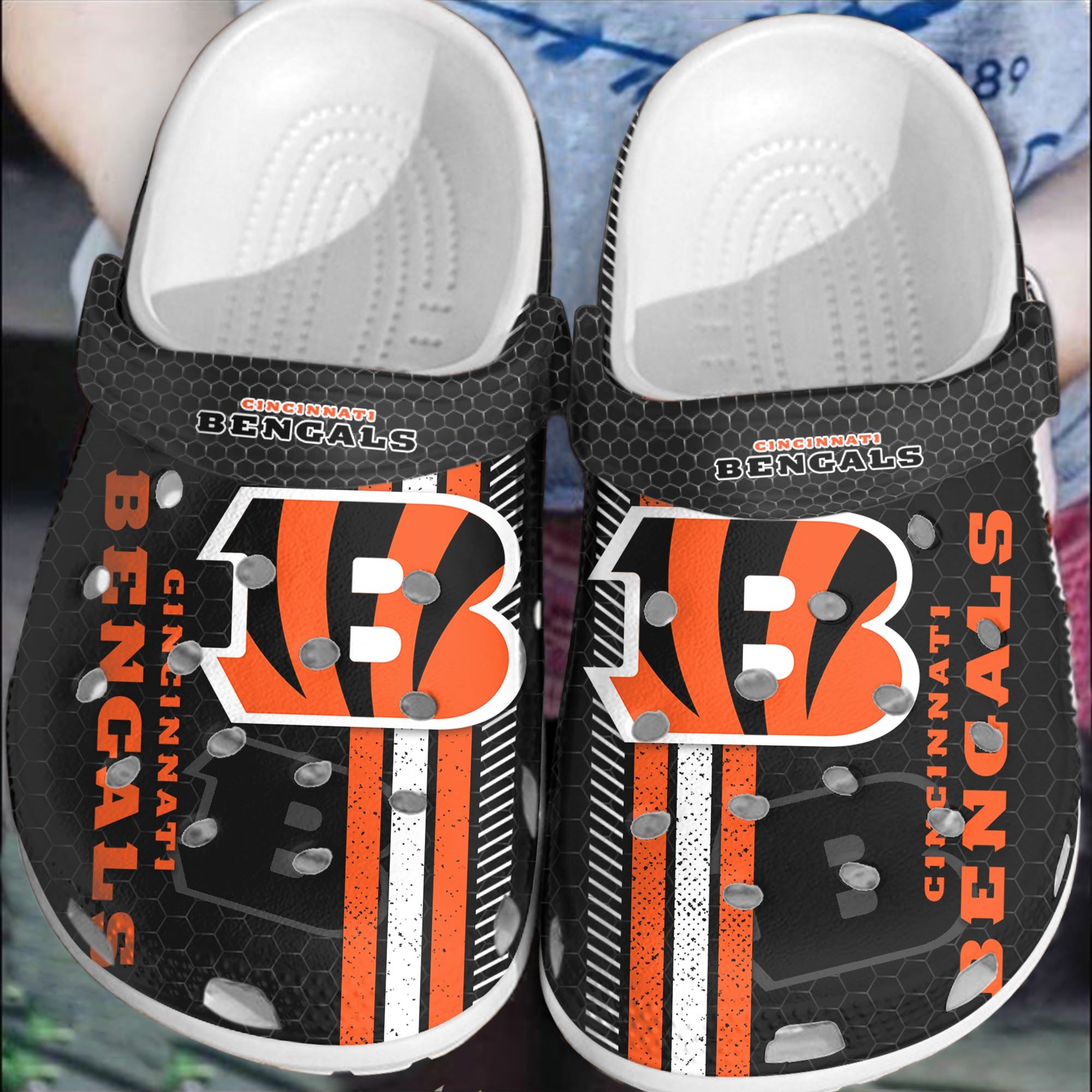 If you'd like to purchase a pair of Crocband Clogs, be sure to check out the official website. 53