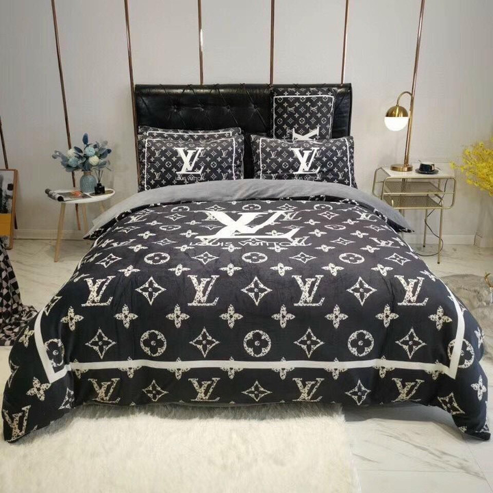Here are some of my favorite bedding sets you can find online at a great price point 118