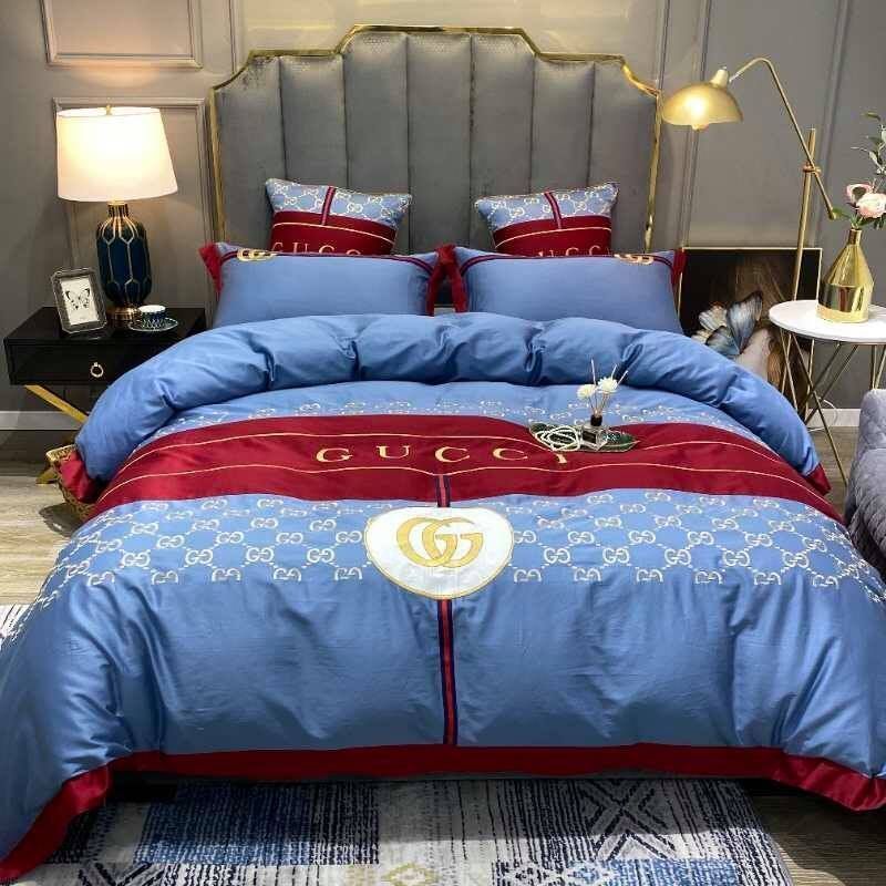 Let me show you about some luxury brand bedding set 2022 41