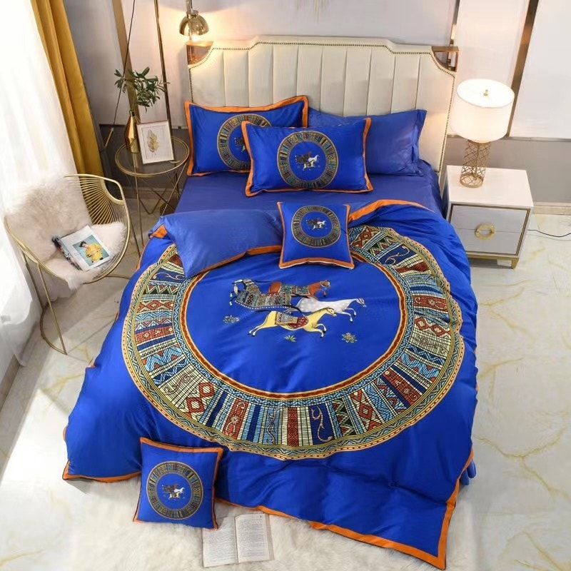Let me show you about some luxury brand bedding set 2022 48