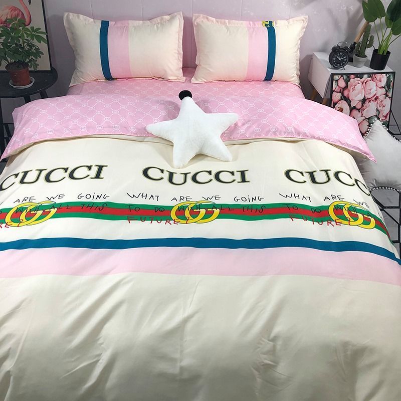 Let me show you about some luxury brand bedding set 2022 77