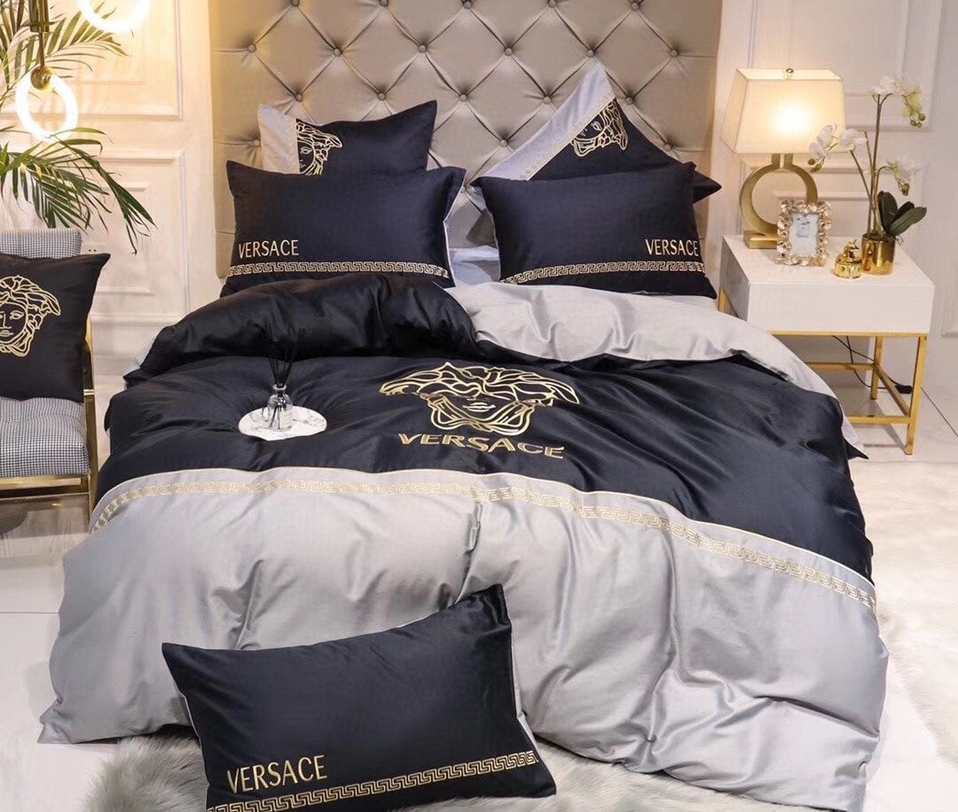 Let me show you about some luxury brand bedding set 2022 71