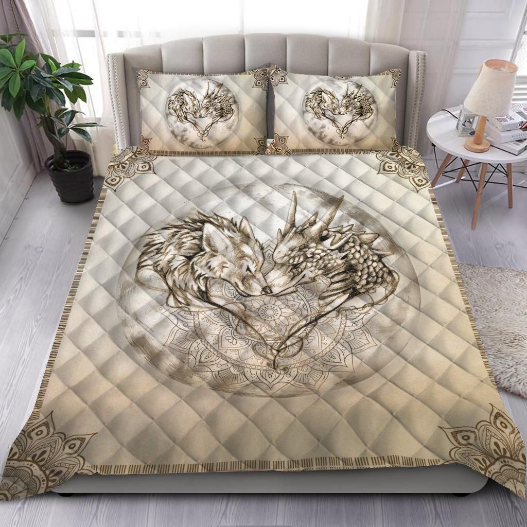 Dragon and Wolf Quilt Bedding Set by SUN AM270501