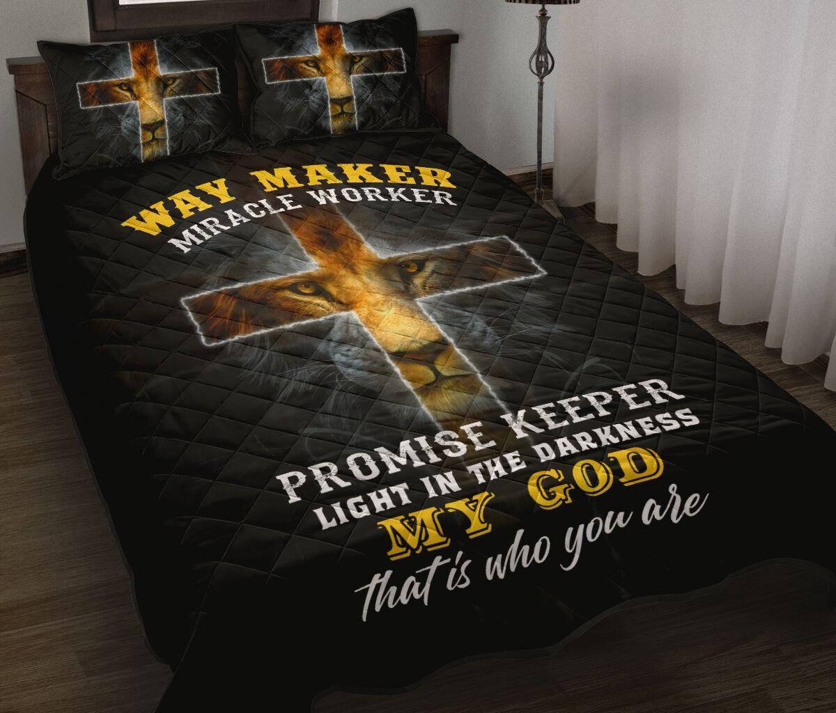 Way Maker Miracle Worker Promise Keeper - Jesus Quilt Bedding Set TA