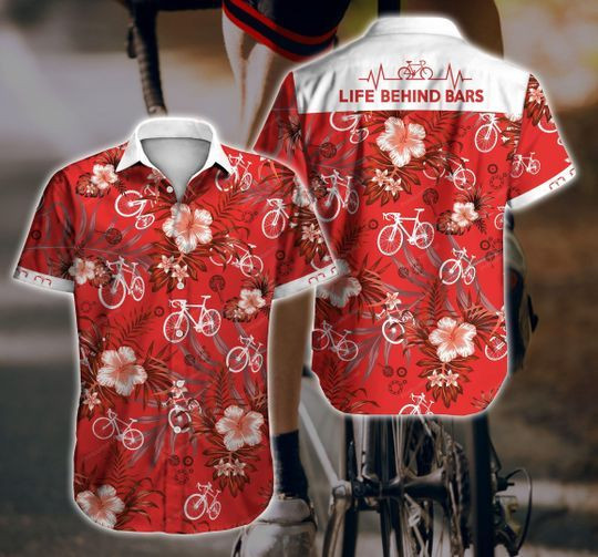 This short sleeve Hawaiian shirt is an option for a cool urban look 387