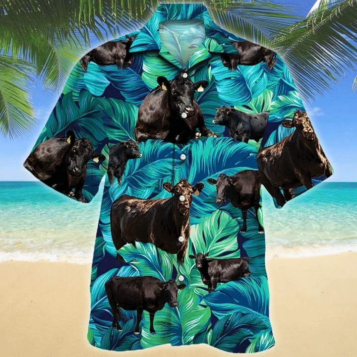 This short sleeve Hawaiian shirt is an option for a cool urban look 381