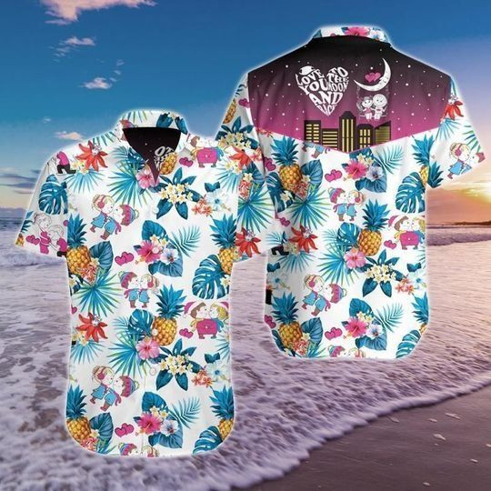 This style of Hawaiian shirt is great for the beach 357