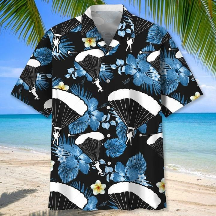 This short sleeve Hawaiian shirt is an option for a cool urban look 221