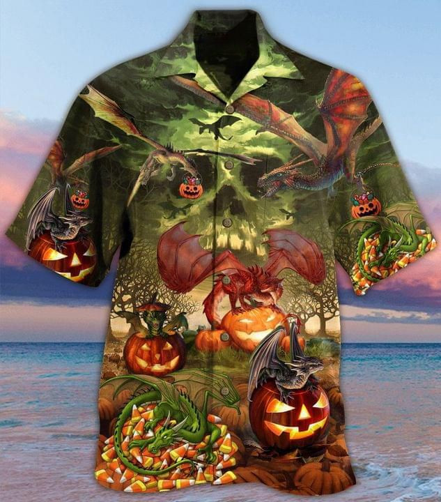This style of Hawaiian shirt is great for the beach 243