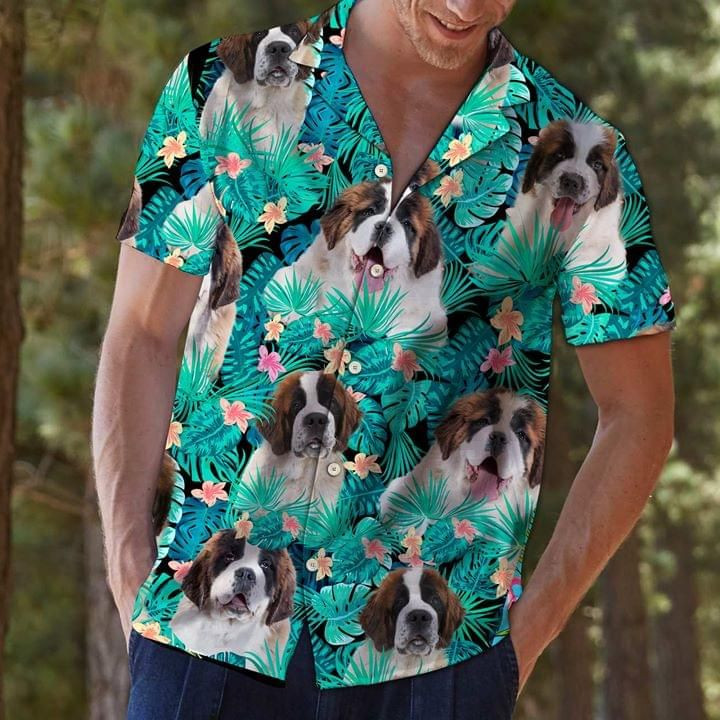 Consider buying a Hawaiian shirt to have a casual and comfortable look 485