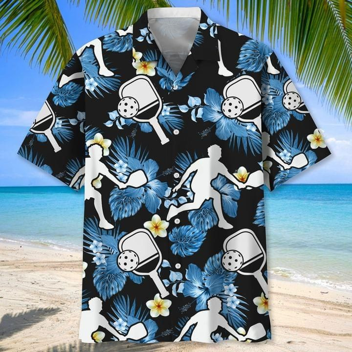 Consider buying a Hawaiian shirt to have a casual and comfortable look 393