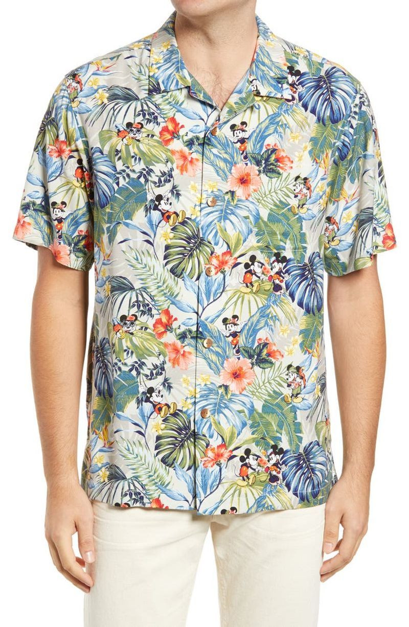 Consider buying a Hawaiian shirt to have a casual and comfortable look 375