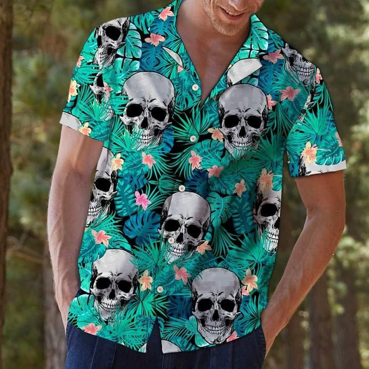 Consider buying a Hawaiian shirt to have a casual and comfortable look 37