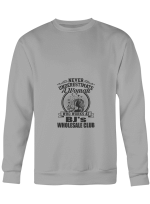 BJ_s Wholesale Club Woman Works At BJ_s Wholesale Club Hoodie Sweatshirt Long Sleeve T-Shirt Ladies Youth For Men And Women