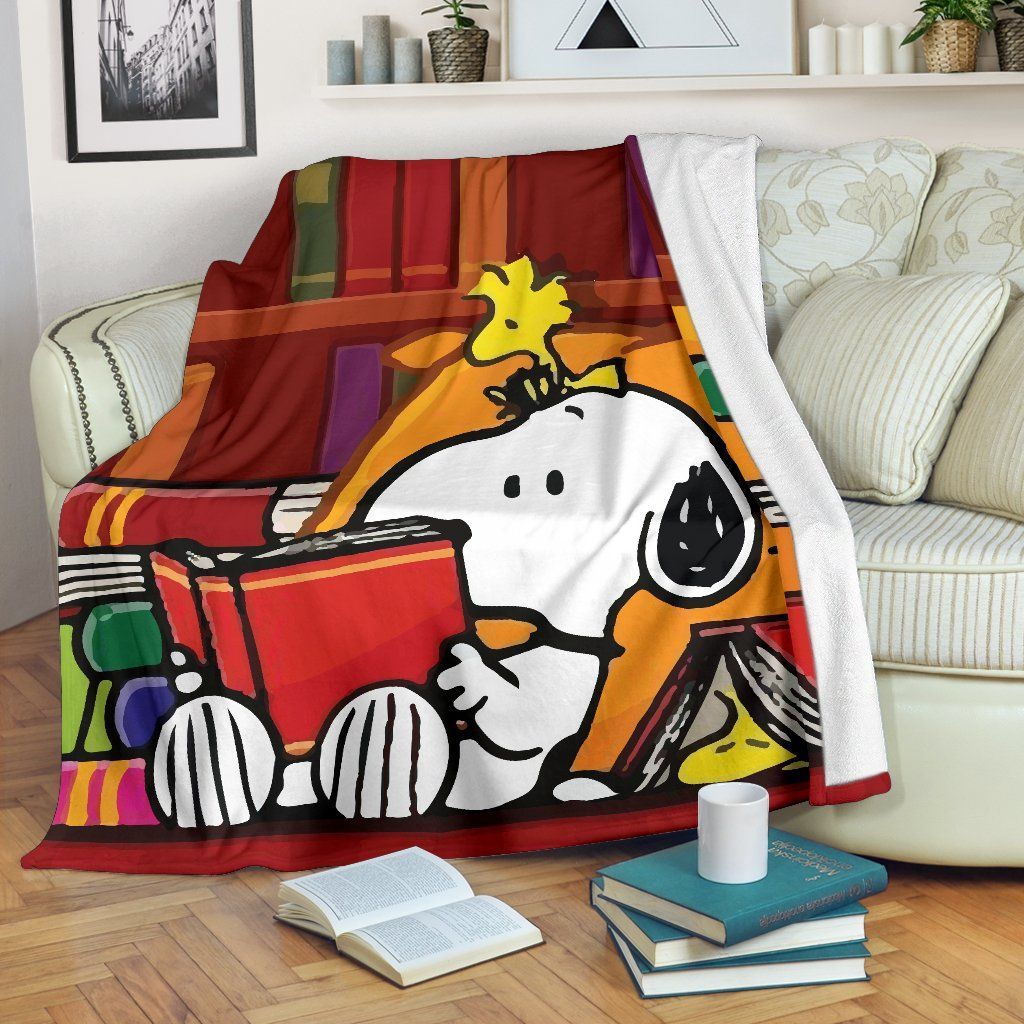 Bookworm Snoopy and Woodstock for book lovers Fleece Blanket, Premium Comfy Sofa Throw Blanket Gift H99