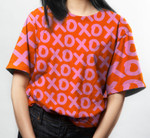 XOXO Print Hugs And Kisses Pink And Orange Colors Retro Wall Art Preppy Modern Boho XOXO Pattern T-Shirt