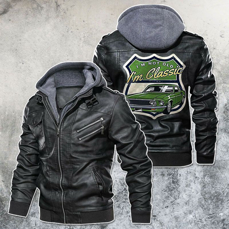 Top leather jacket can keep you warm on cooler days 256