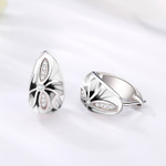 Drop-Shaped White Flower 925 Sterling Silver Enamel Huggie Earrings