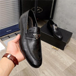 Prada Leather Shoes For Men #937113